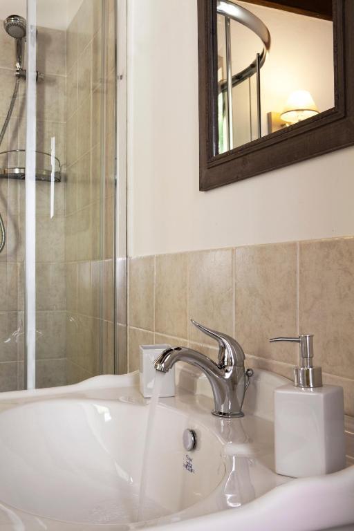 Agriturismo Il Casale Del Lago Gardone Riviera Zimmer foto